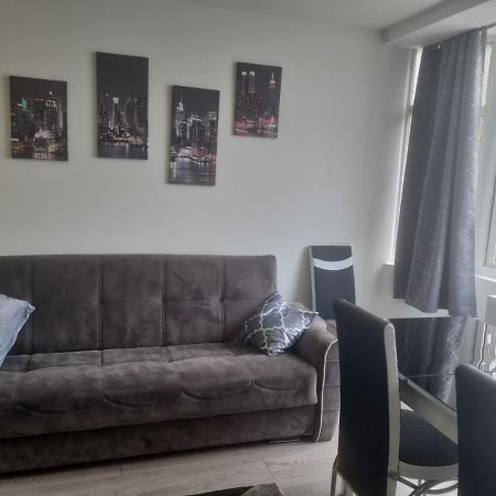 Attractive 2 Bed Apartments Free Wi-Fi And Parking Croydon Exteriér fotografie