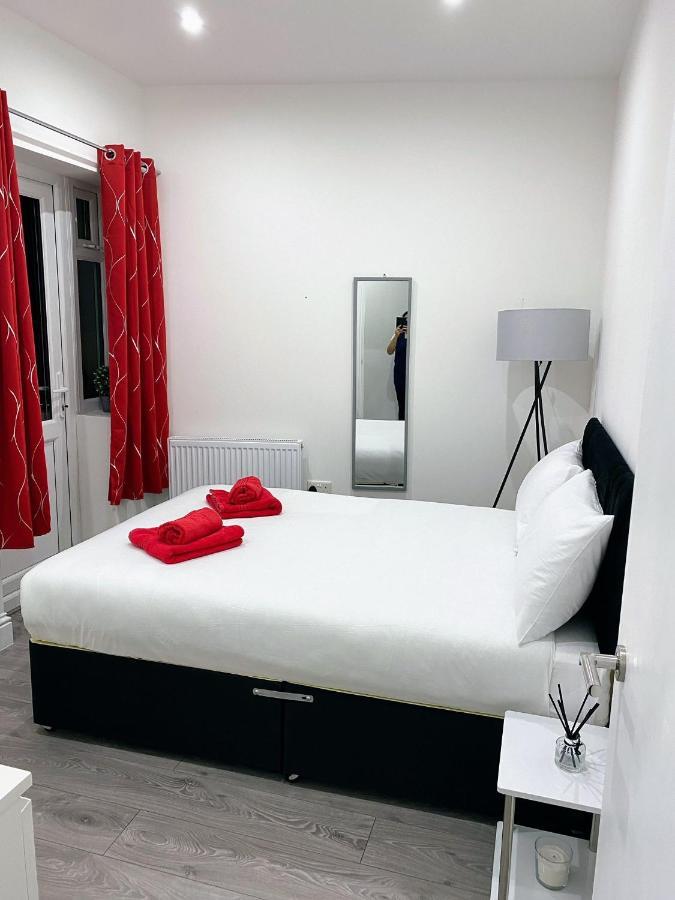 Attractive 2 Bed Apartments Free Wi-Fi And Parking Croydon Exteriér fotografie
