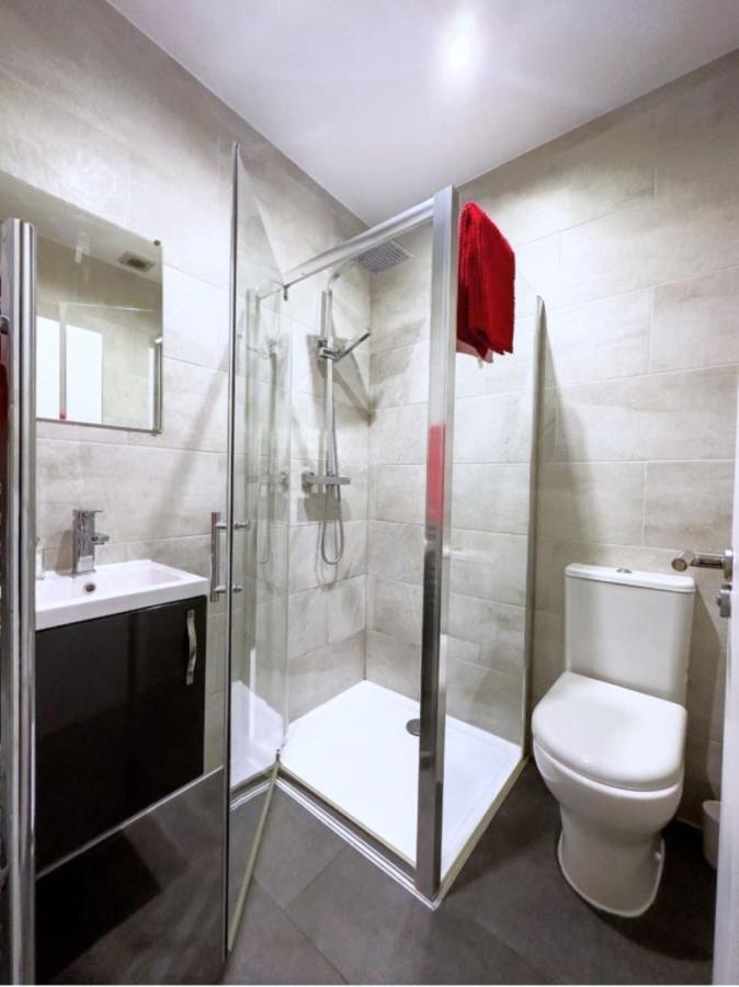 Attractive 2 Bed Apartments Free Wi-Fi And Parking Croydon Exteriér fotografie
